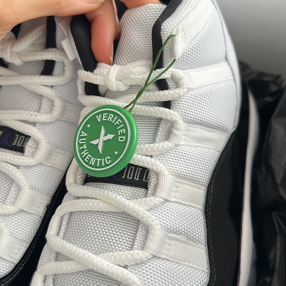 Nike Air Jordan 11 Retro Men’s 11 - Picture 8 of 8